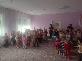 "Ах, космос..." театр на большом экране для младших и средних групп "Ах, космос..." театр на большом экране для младших и средних групп.